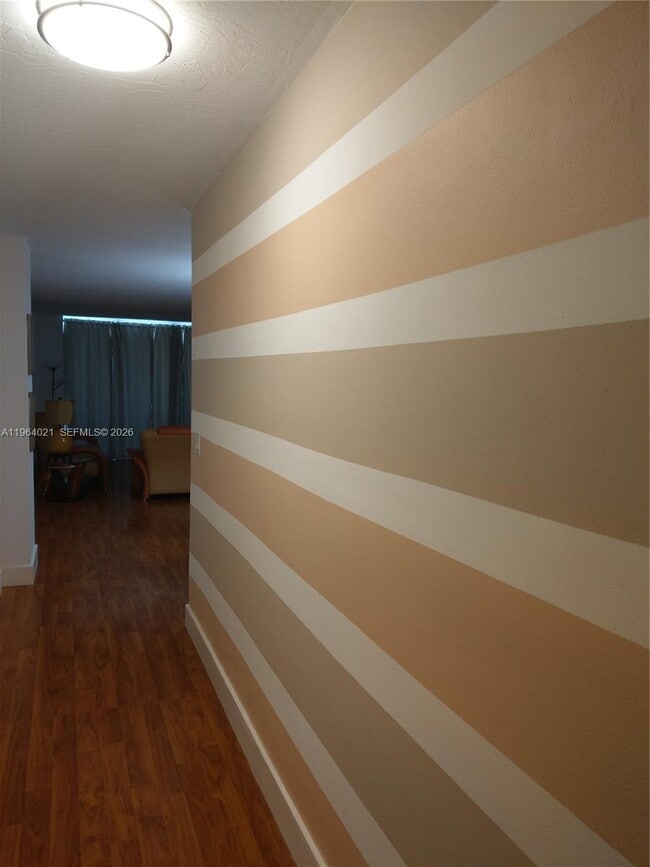 Photo - 3000 S Ocean Dr Unidad 210