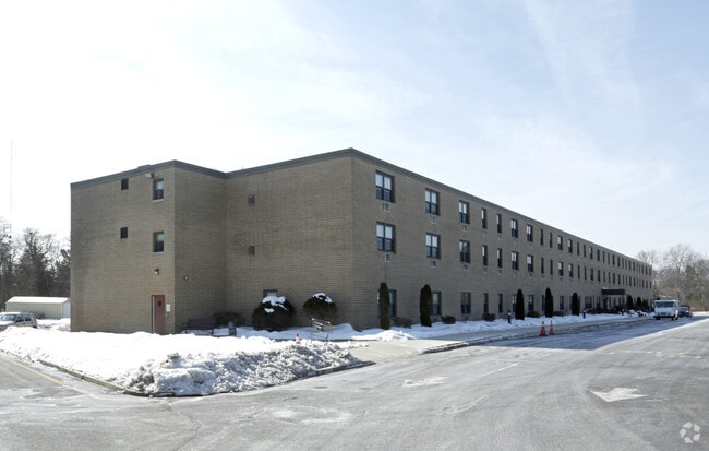 Friendship Gardens - Friendship Gardens Apartments