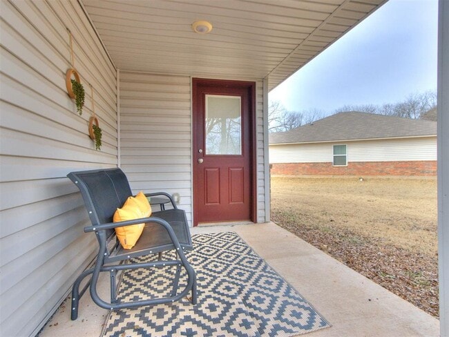 Photo - 823 Highgarden Cir