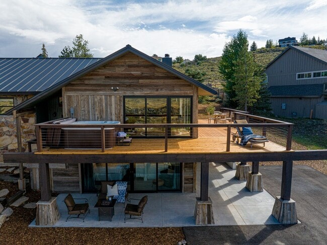 Photo - Luxury Highland Estates Home