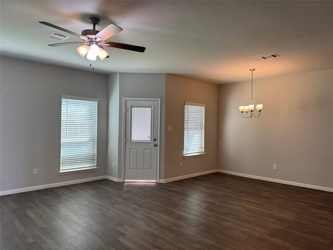 Photo - 149 Camelot Pl Ct