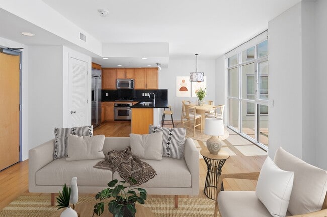 Photo - Modern West-Facing Condo with Spectacular Views and Prime Location in Hillcrest, San Diego Unidad 301