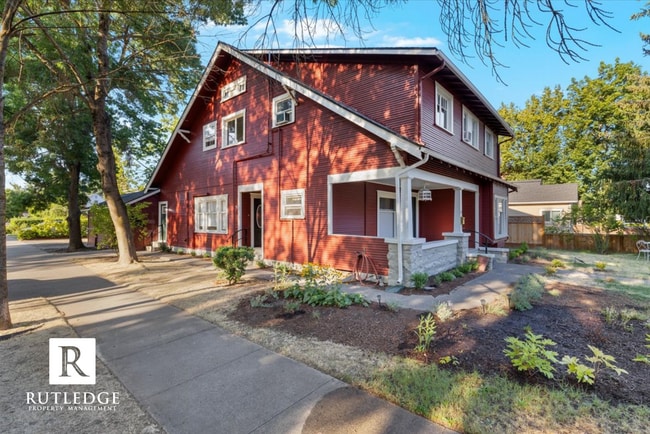 Photo - 8 Willamette Ave