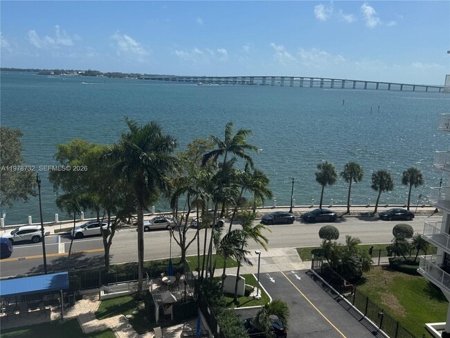 Building Photo - 1430 Brickell Bay Dr Unit 707