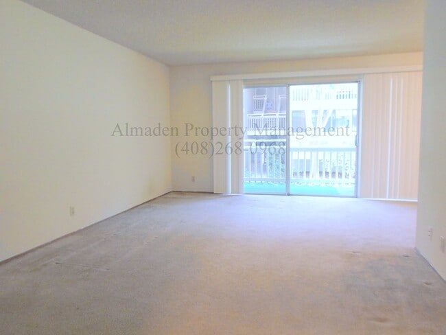 Photo - Condo in Great Location! Award Winning Schools!