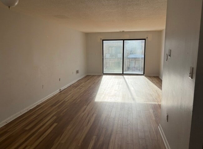 Photo - 406 Broadway Unit 301