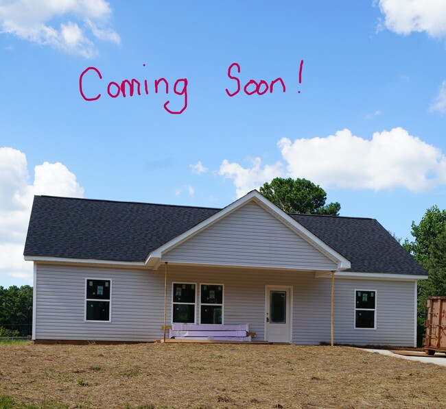Building Photo - 400 Henson Cir