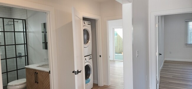 Photo - 950 N Kingsley Dr Unidad 952