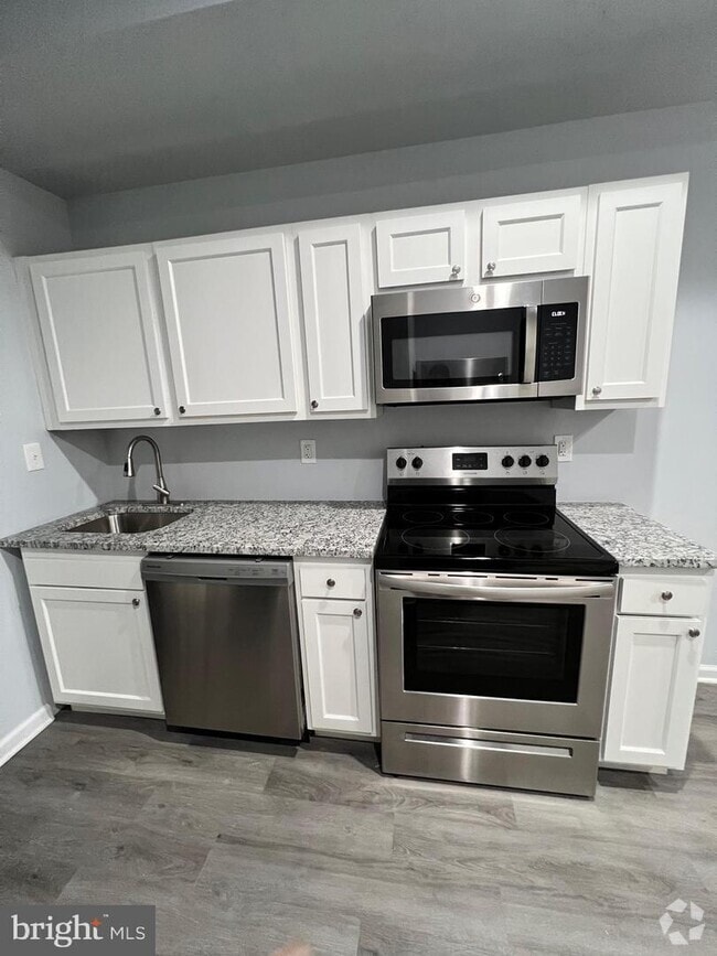 Building Photo - 1107 N Fulton Ave Rental