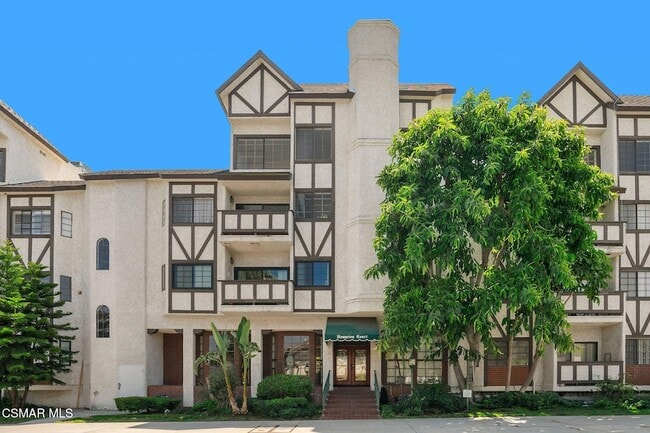 Building Photo - 17914 Magnolia Blvd Unit 135