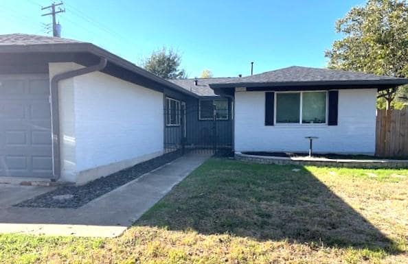 Building Photo - 1311 Walnut Ave