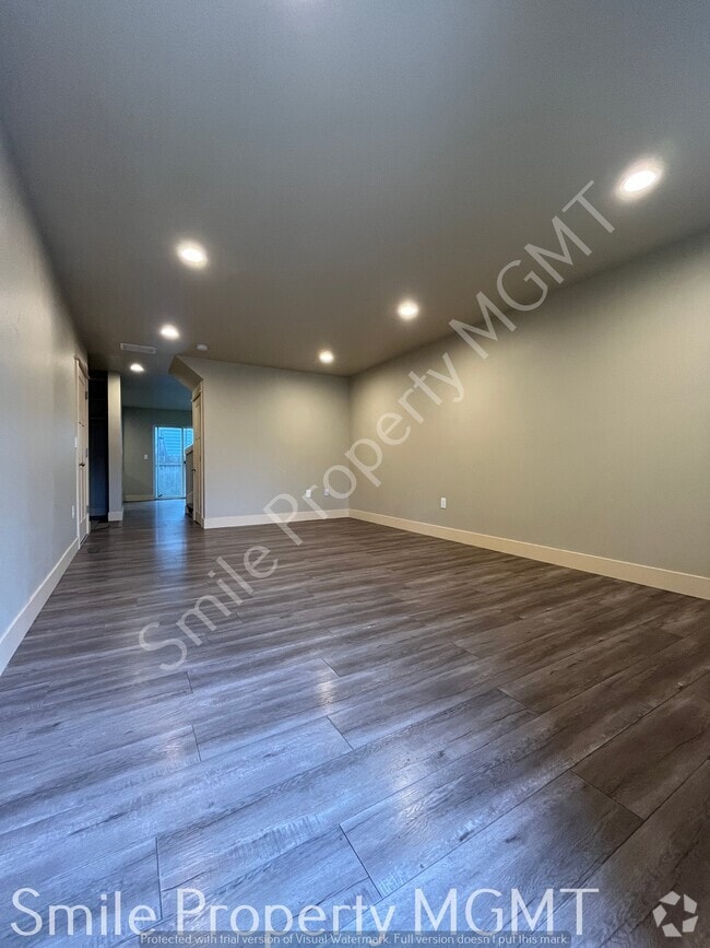 Building Photo - 5914 SE 136th Ave Rental