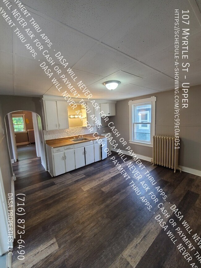 107 Myrtle St Unit Upper