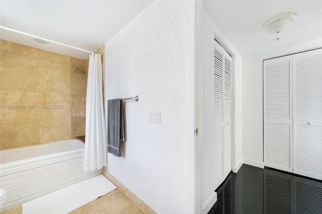 Photo - 41 SE 5th St Unit 504