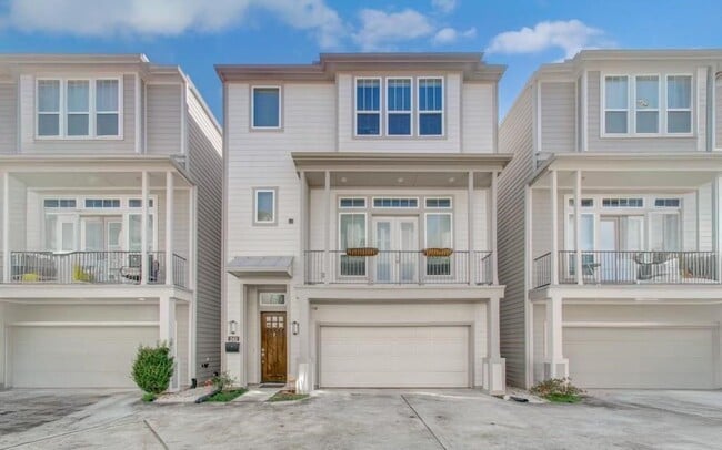 Building Photo - 243 W 27th St