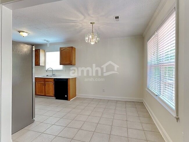 Photo - 550 Orchard Ridge Ln