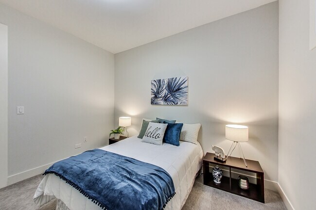 Photo - 1154 W Ohio St Unit 101