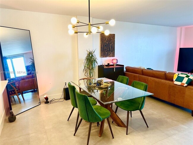 Photo - 1020 Meridian Ave Unidad 806