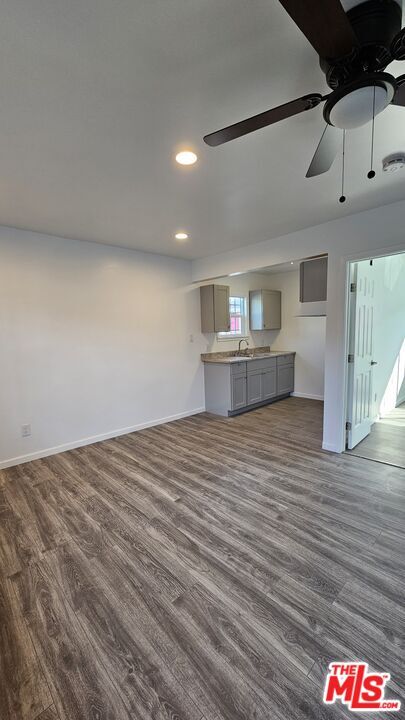 Photo - 136 W 99th St Unit 136