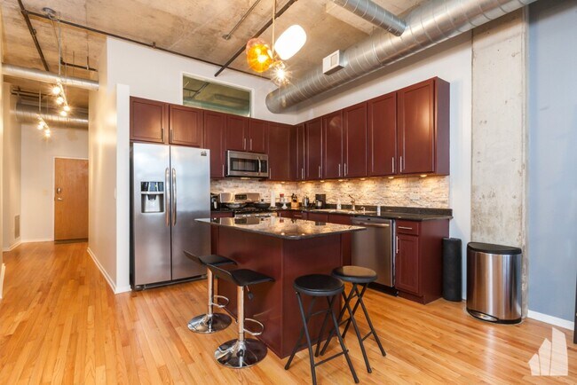 Photo - 933 W Van Buren St Unit 812