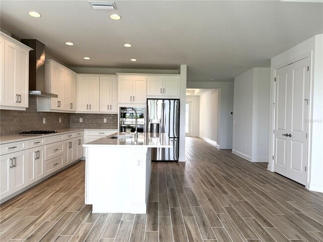 Photo - 200 Vistera Blvd