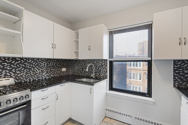 Photo - 5858 N Sheridan Rd Unidad 407