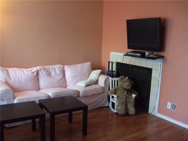 Photo - 2804 Rio Grande St Unit 203