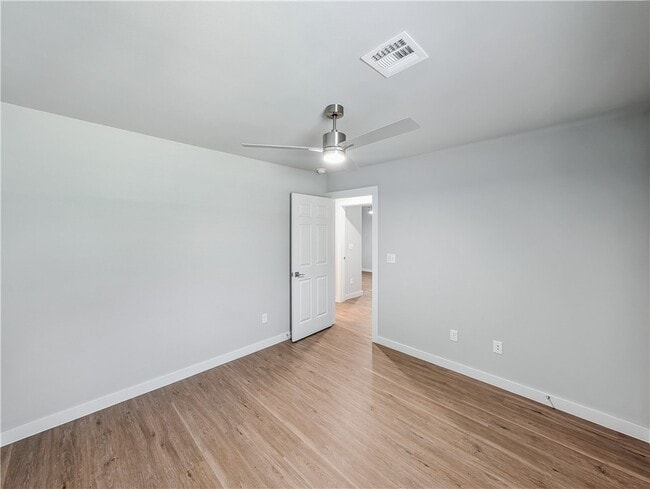 Photo - 6501 NW Kathleen St