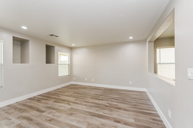 Photo - 9534 Vast Valley Ave