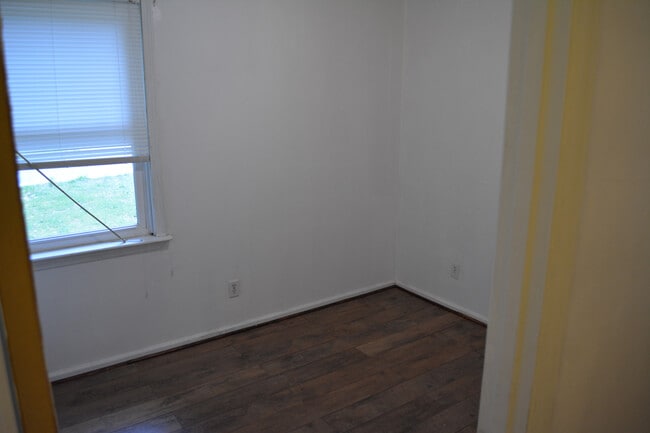 Photo - 129 Miranda Rd