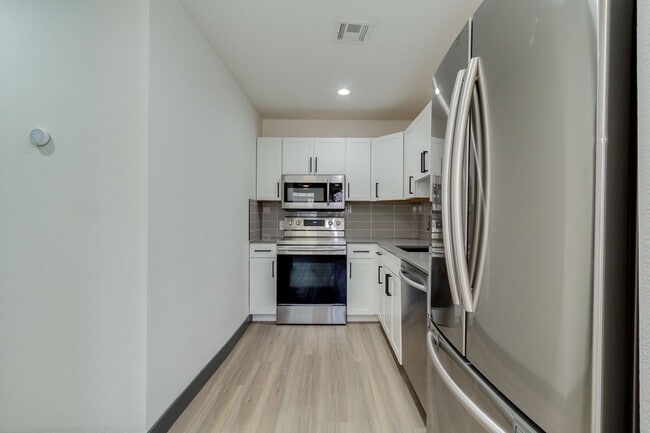 Photo - Two Bedroom in Old Town Scottsdale - Sparking Pool! Unidad 3107 - 04