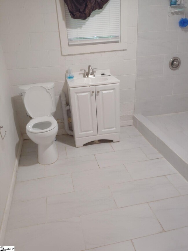 Photo - 414 Sims Chapel Rd