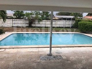 Photo - 4314 Taft St