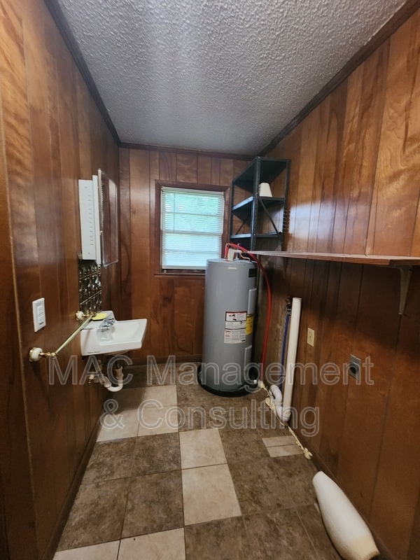 Photo - 565 Dixon Springs Hwy