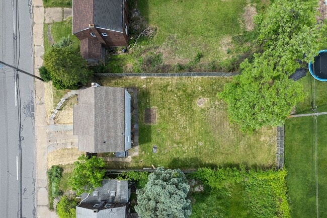 Photo - Charming 2 bedroom home in Versailles available August 1!