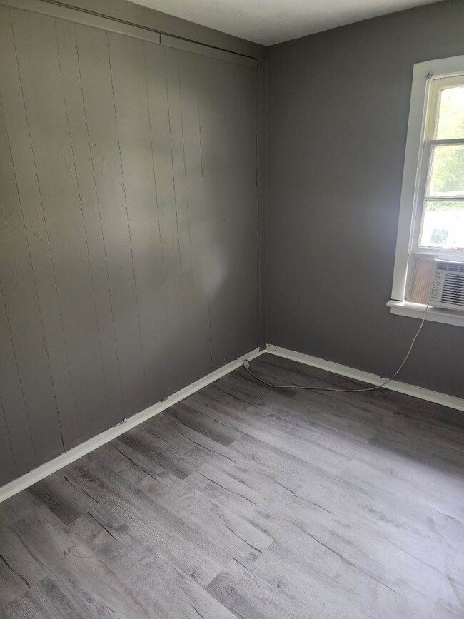 Photo - 205 N 17th Ave