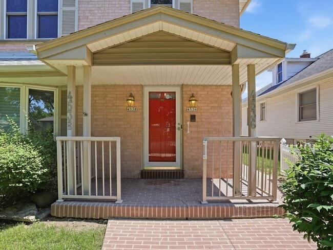 Photo - 4536 N Larkin St