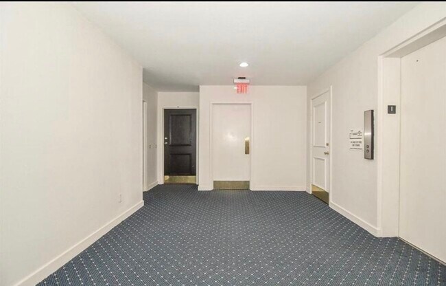 Photo - 2333 Bering Dr Unit 123