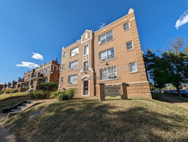 Building Photo - 3747 Dunnica Ave Unit 101