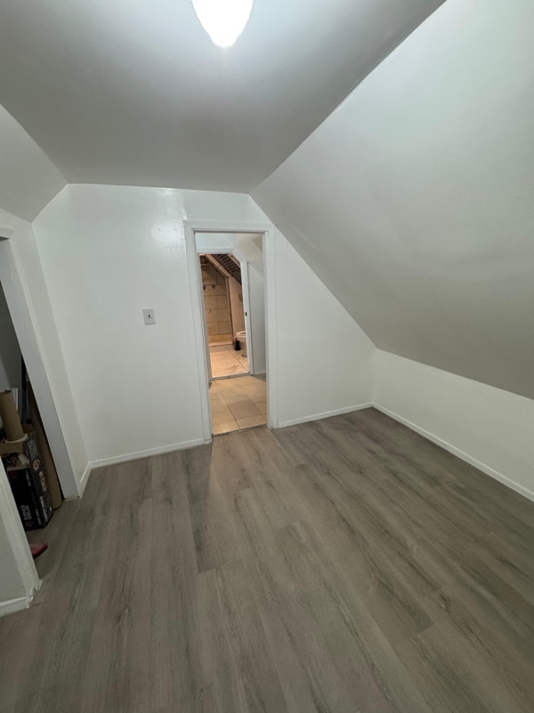 Photo - 9311 Foster Ave Unidad 2