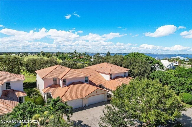 Building Photo - 1720 Minutemen Causeway Unit 6