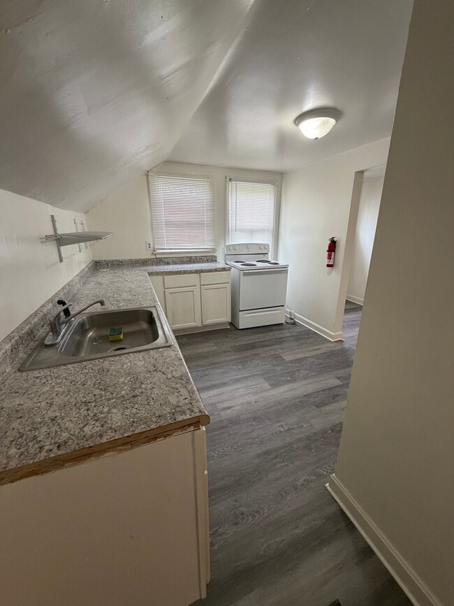 Photo - 198 Rex Ave Unit 2