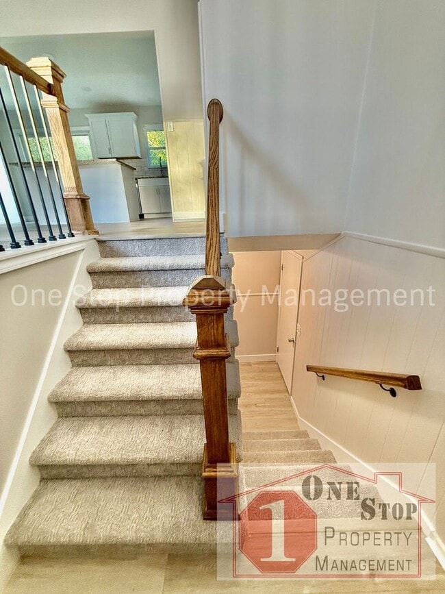 Photo - 4-Bedroom, 2.5-Bathroom home in Independence