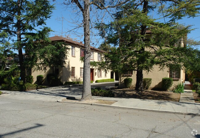Williams Street Apartments