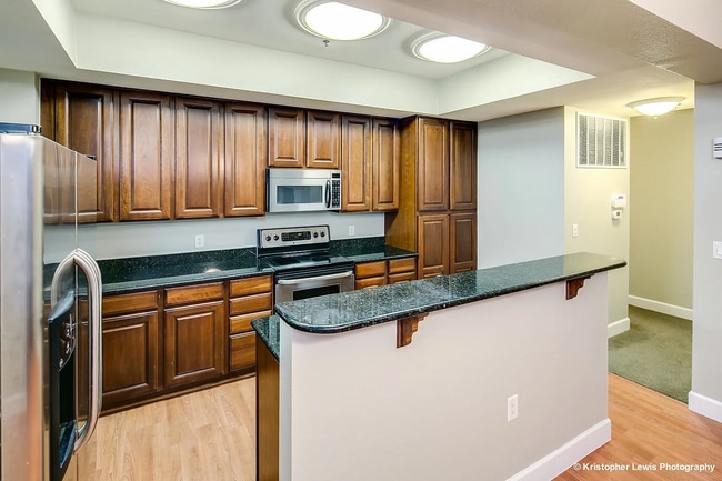 Photo - 2580 17th St Unidad 302