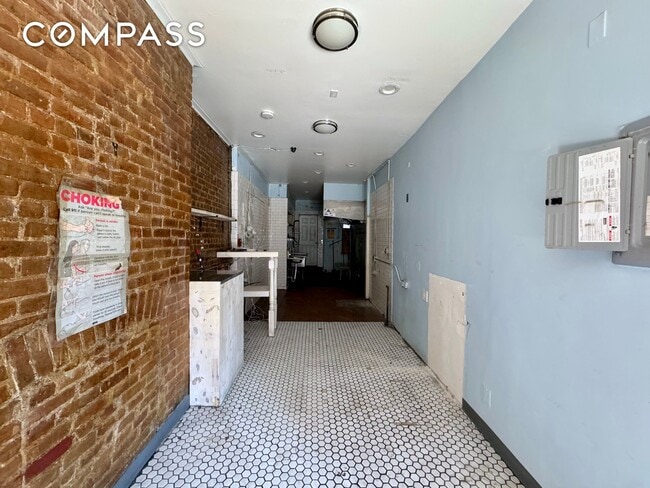 Building Photo - 393 Classon Ave