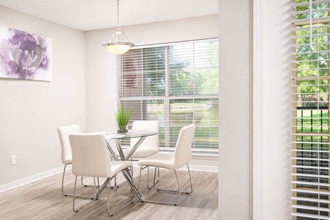 Photo - Windsor Lake