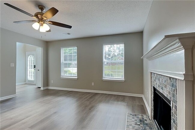 Photo - 6469 Lester Ln
