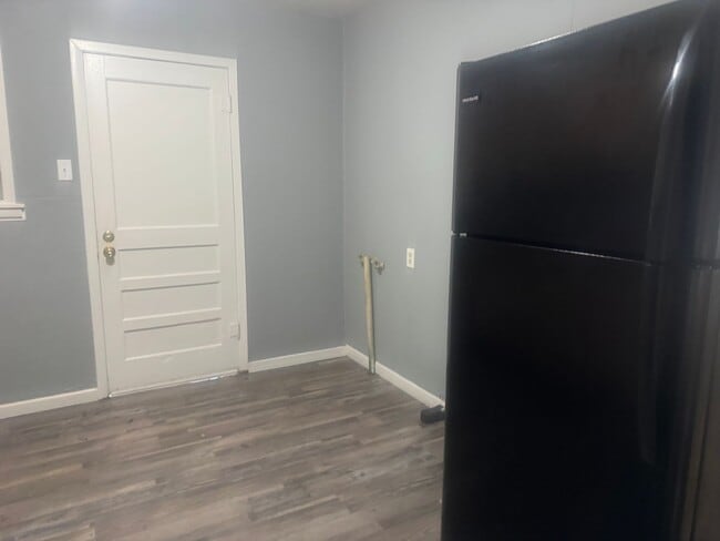 608 Harrell Ave Unit .5