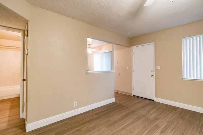 Photo - Shaw Terrace Apartments